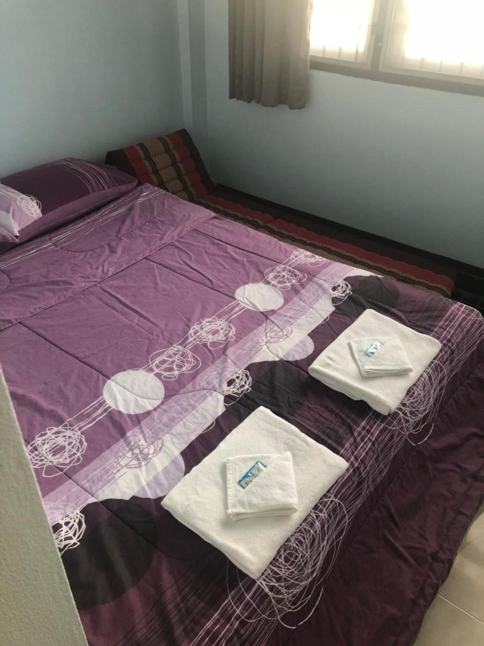 Jeesnail Guesthouse Бангкок Экстерьер фото