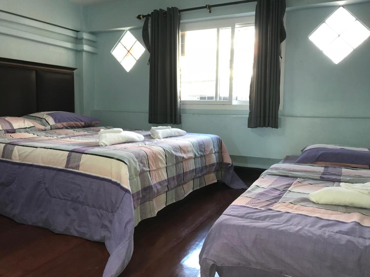 Jeesnail Guesthouse Бангкок Экстерьер фото