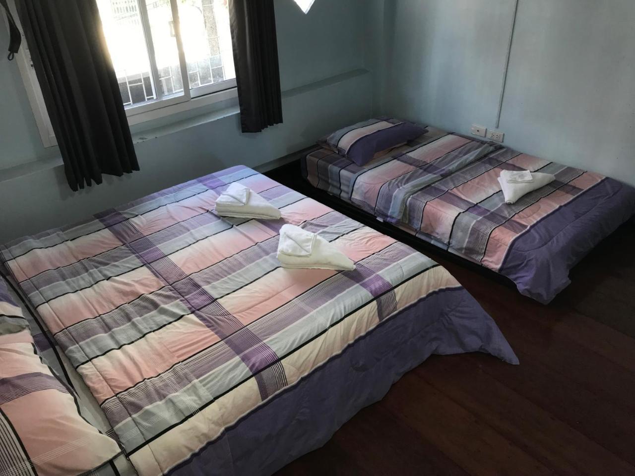 Jeesnail Guesthouse Бангкок Экстерьер фото